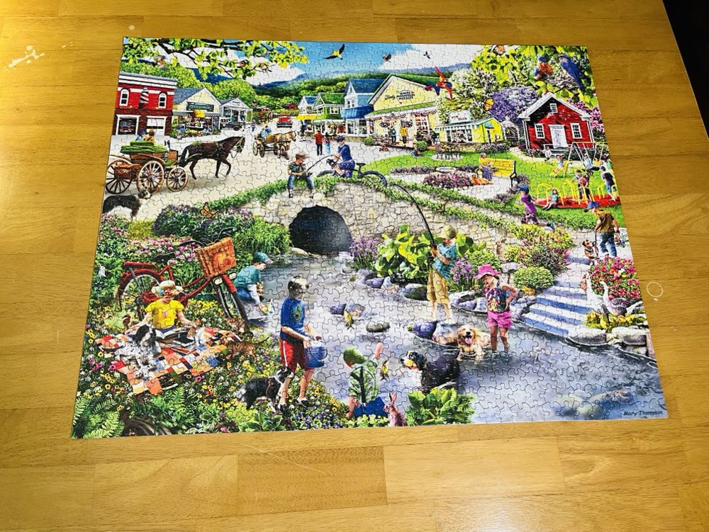 Captured Moments - White Mountain puzzle collectible [Barcode 724819267408] - Main Image 4