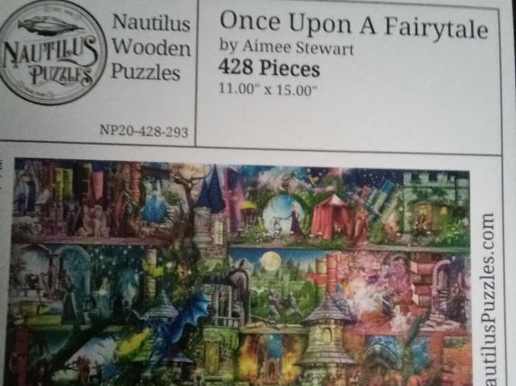 Christmas Tree Hill 500 Piece