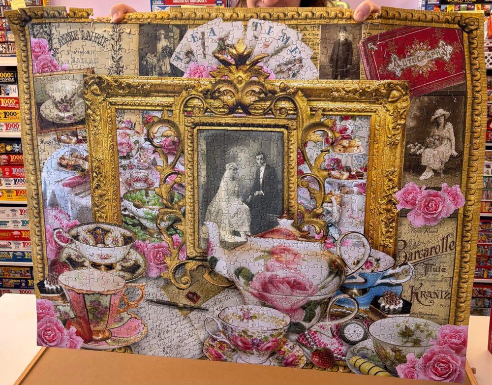Tea Time - White Mountain puzzle collectible - Main Image 2