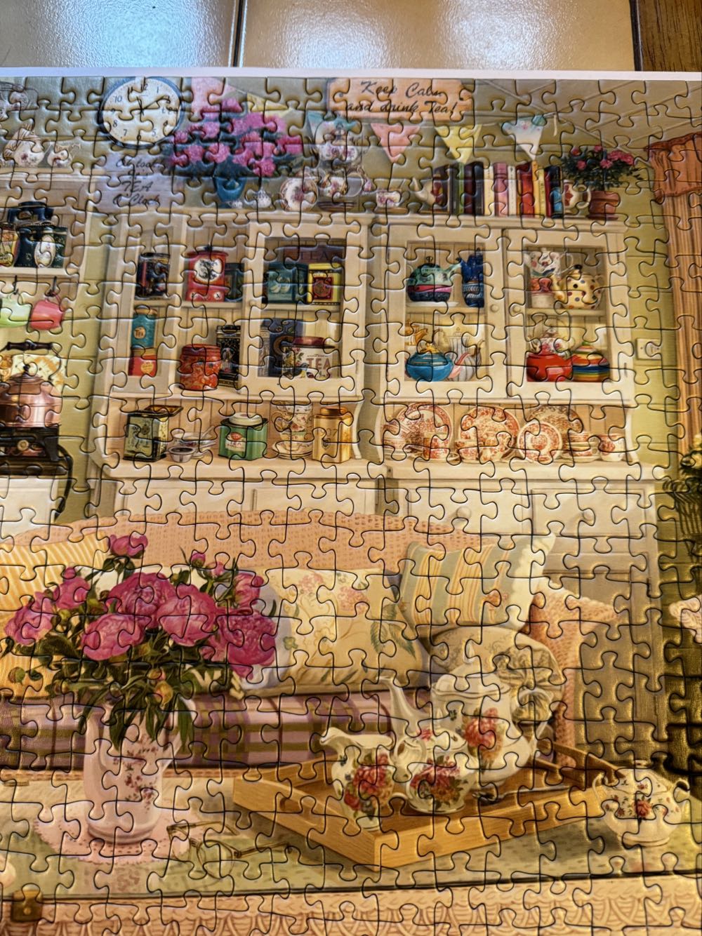 The Tea House - Ravensburger puzzle collectible [Barcode 4005556807697] - Main Image 3