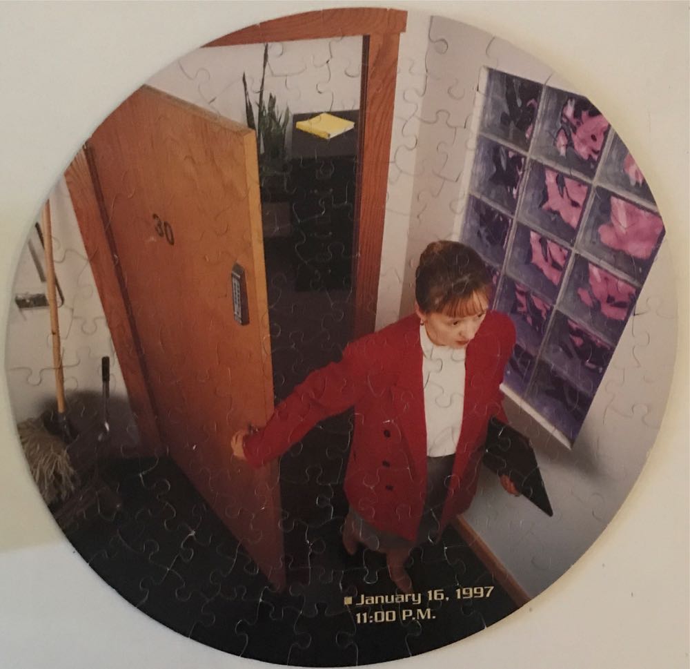 Stolen Secrets - Bepuzzled puzzle collectible [Barcode 023332700073] - Main Image 3