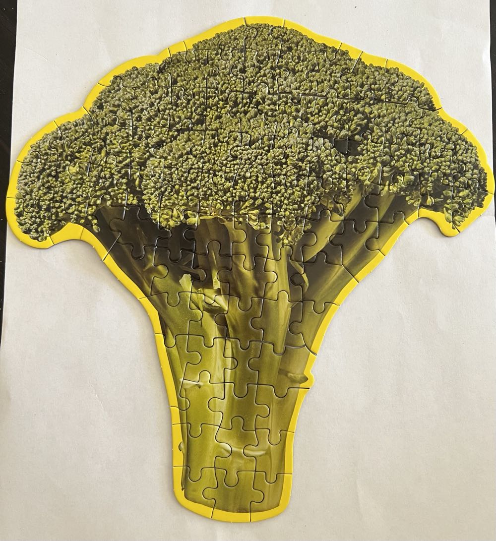 Broccoli - Little Puzzle Thing puzzle collectible [Barcode 708389996708] - Main Image 2