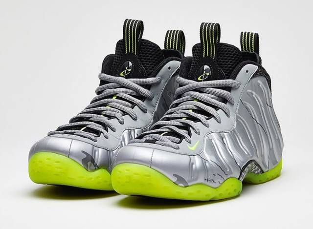 Foamposite One - Nike Air shoe collectible - Main Image 2