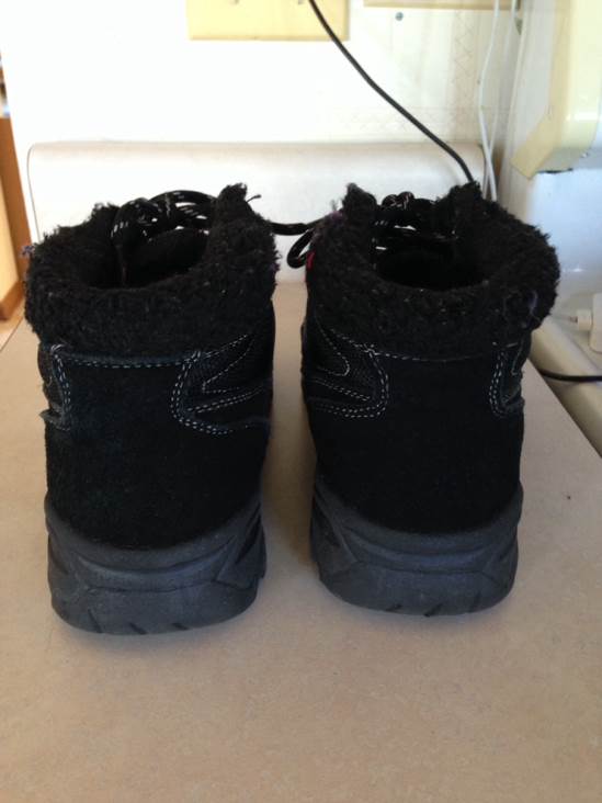 Earth Spirit Boot - Earth Spirit shoe collectible - Main Image 2