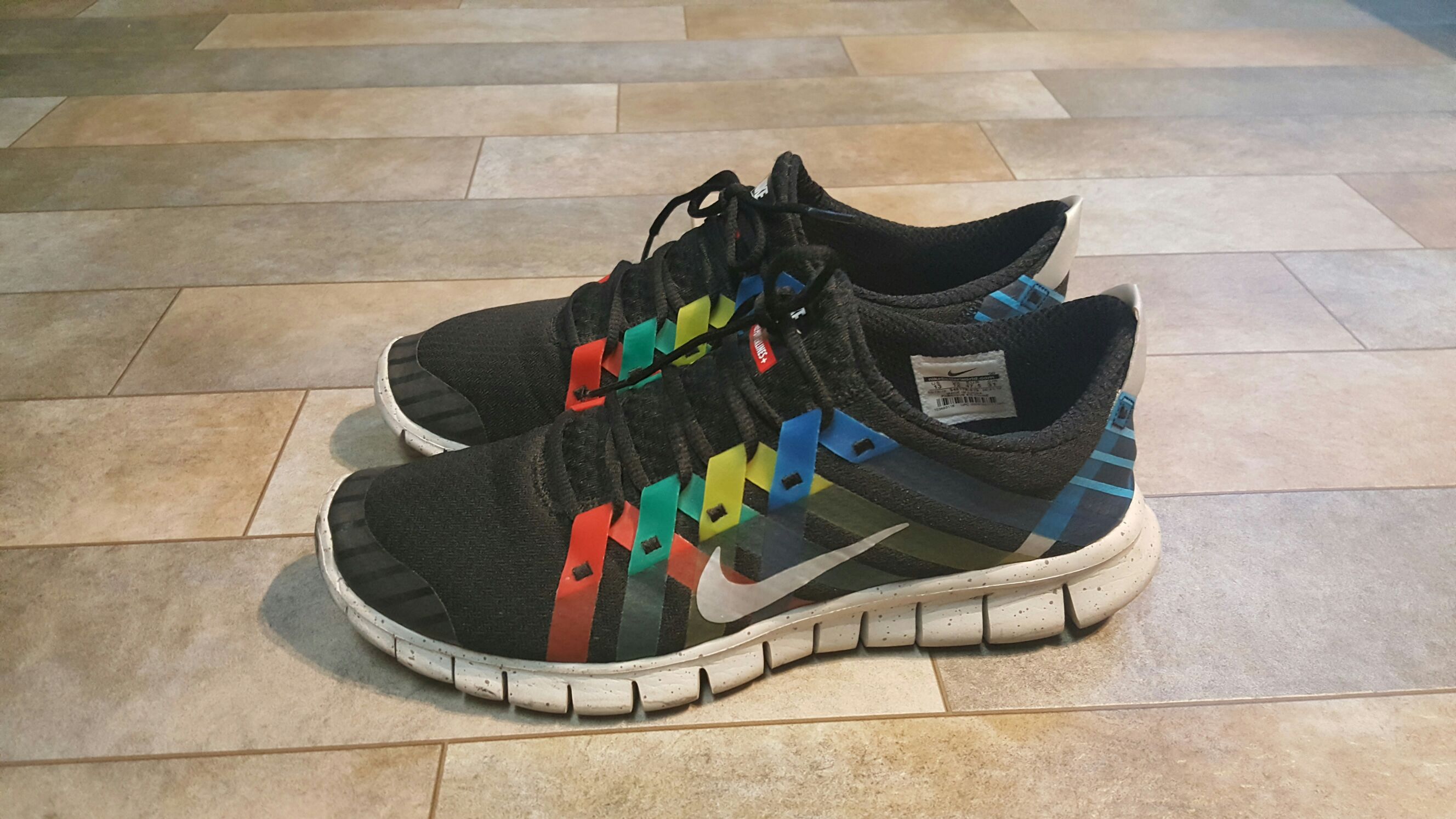 Nike Free Powerlines+ NRG - Nike shoe collectible [Barcode 091201771394] - Main Image 2