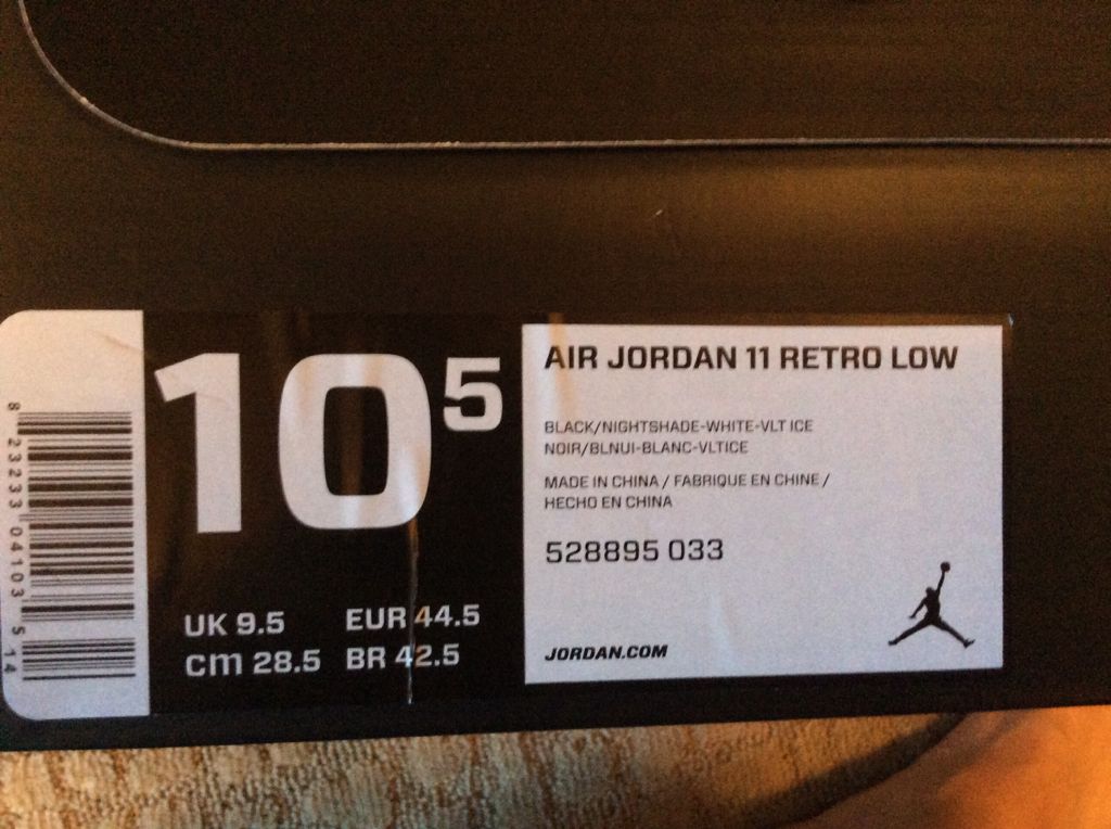 Jordan 11 Low Greensnakes - Jordan shoe collectible [Barcode 823233041035] - Main Image 2