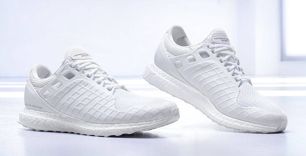 Ultra Boost - Adidas shoe collectible [Barcode 4057282768902] - Main Image 2