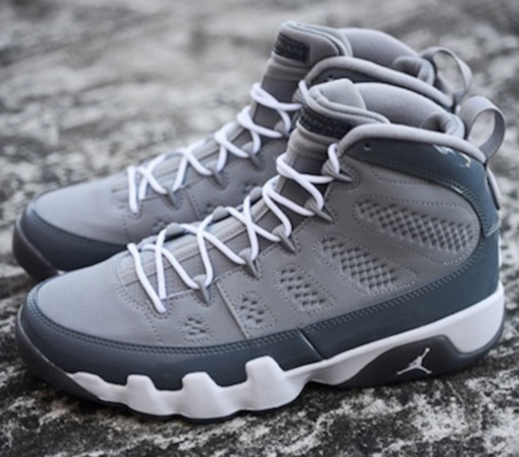 Air Jordan 9 - Nike shoe collectible [Barcode 886737492987] - Main Image 1