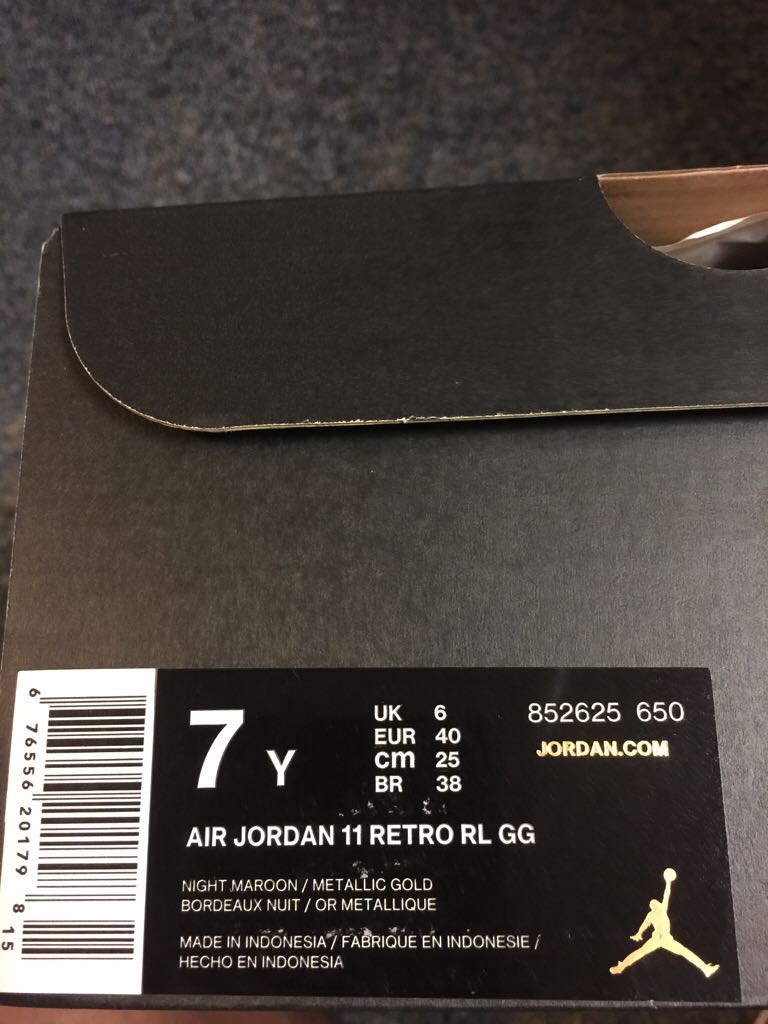 Heiress Retro 11s (Sz 7) - Air Jordan 11 shoe collectible [Barcode 676556201798] - Main Image 2
