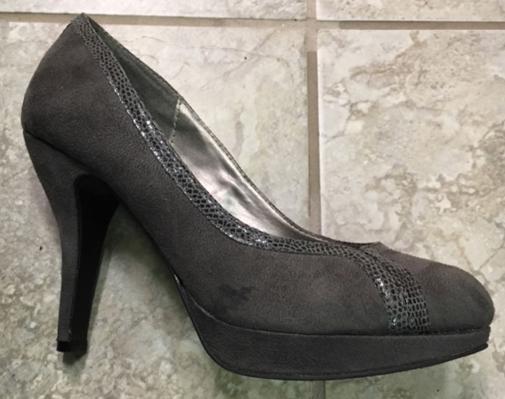 Black patent Peep Toe