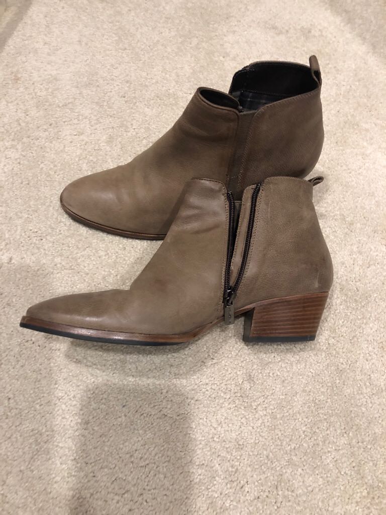 Air Max 90 Essential