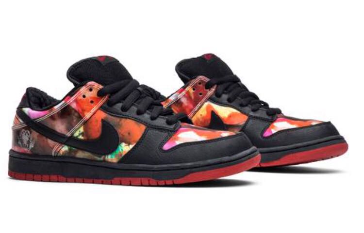 Nike Dunk Low Pushead - Nike shoe collectible - Main Image 2
