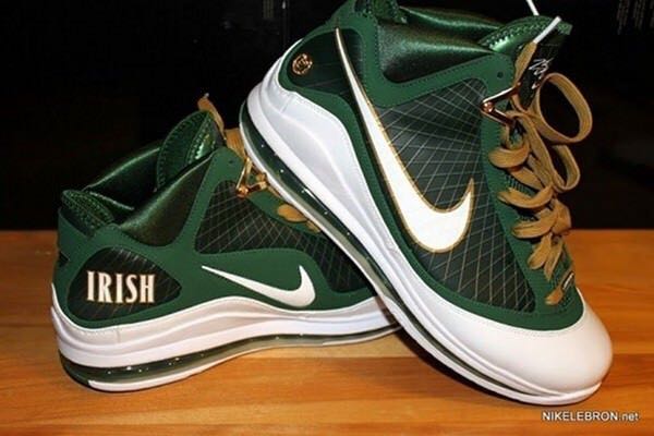 Nike Lebron 7 SVSM Away - Nike shoe collectible - Main Image 2