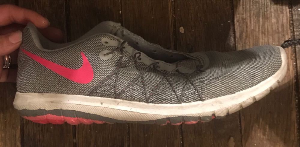 Nike Fury 2 - Nike shoe collectible - Main Image 3