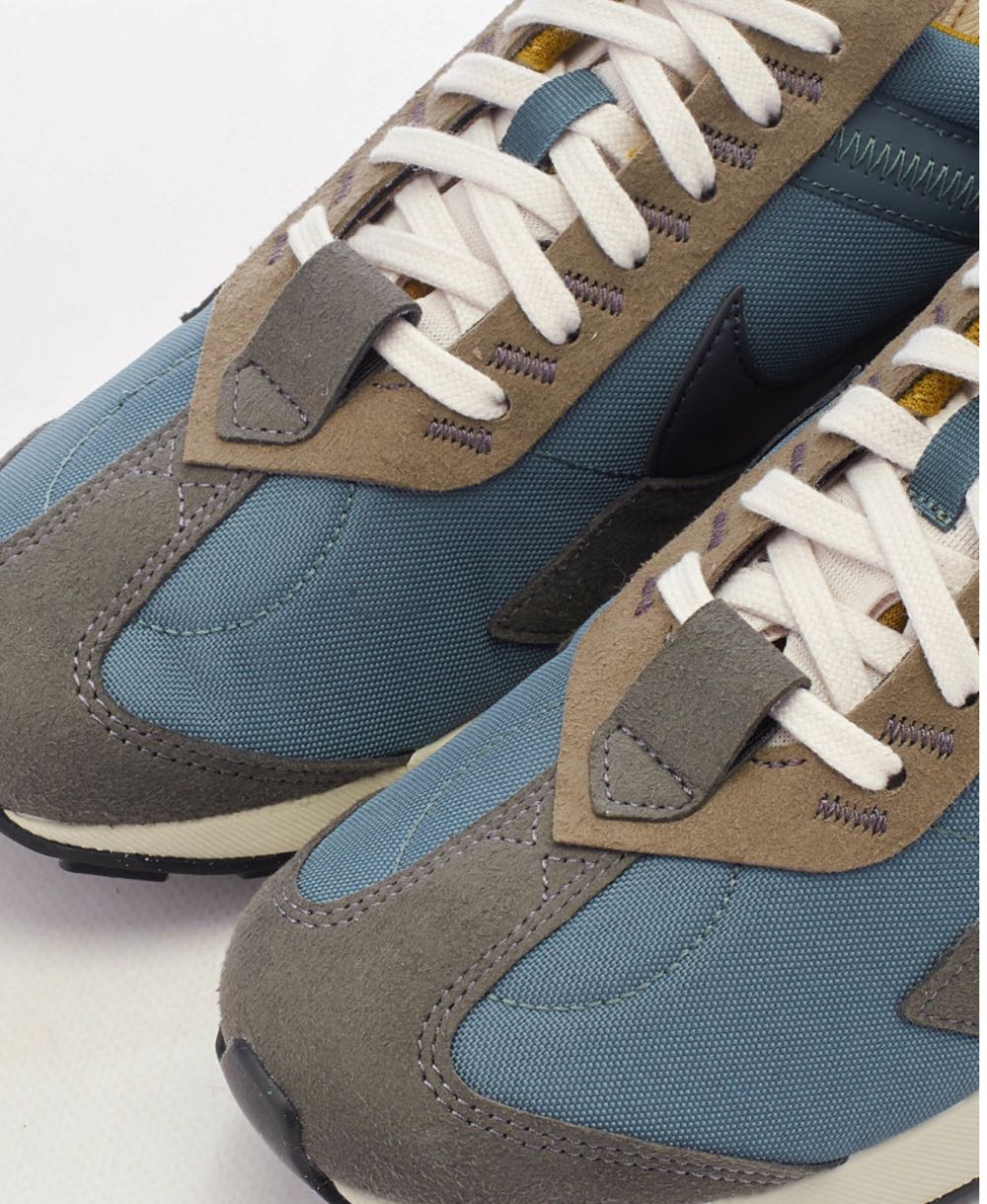 Nike Air Max Pre-Day LX - Nike shoe collectible - Main Image 2