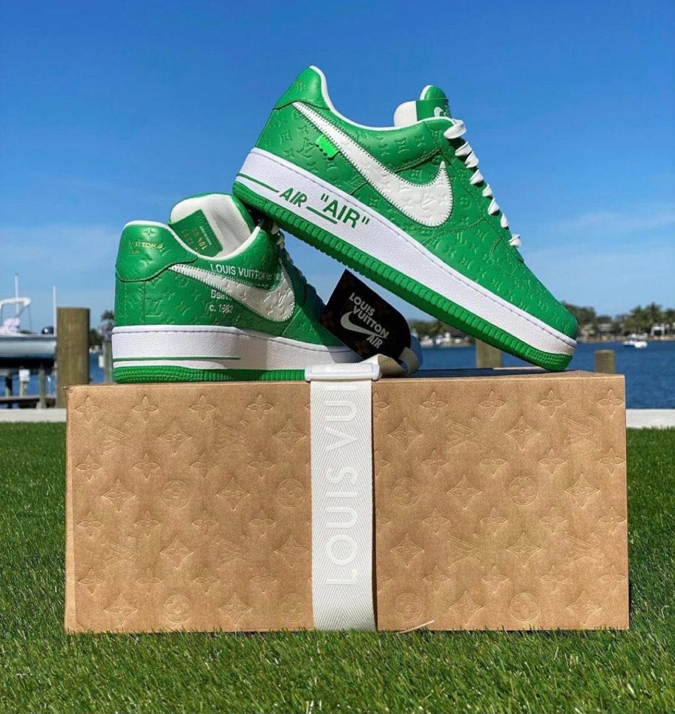 Louis Vuitton x Nike Air Force 1 Low ’Green’ (friends And Family)  shoe collectible - Main Image 2