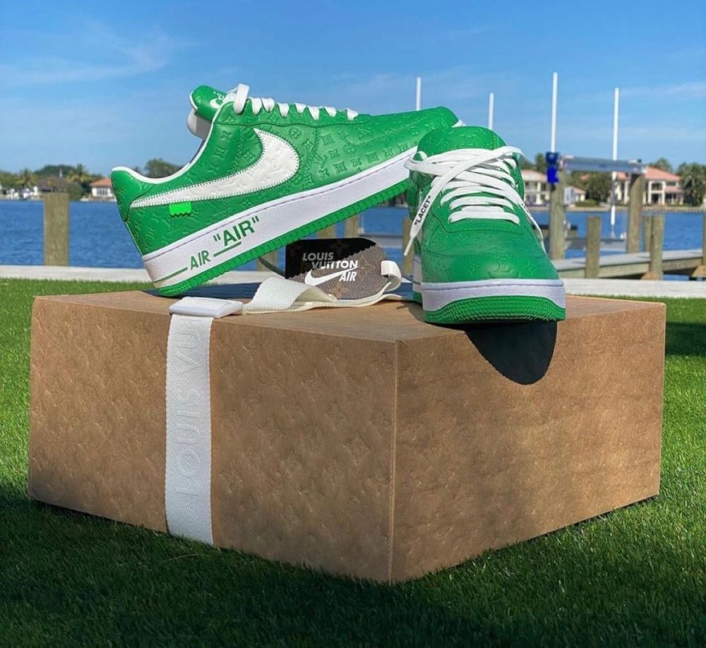 Louis Vuitton x Nike Air Force 1 Low ’Green’ (friends And Family)  shoe collectible - Main Image 3