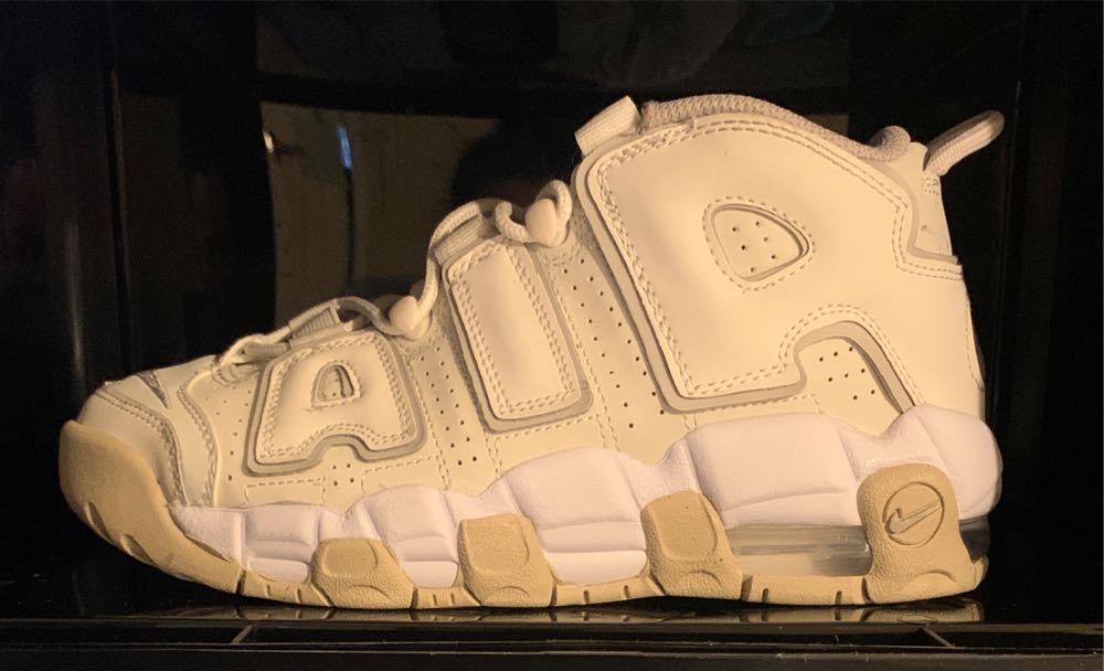 Air Jordan 14 Ferrari