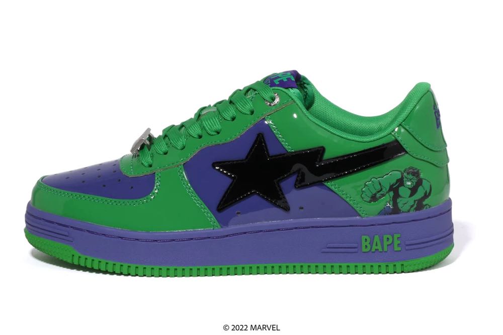 A Bathing Ape Bape Sta Low X Marvel Comics Hulk (2022)  shoe collectible - Main Image 2