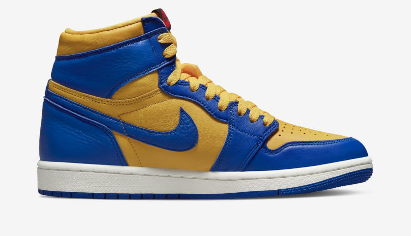 Air Jordan 1 Game Royal and Varsity Maize (w)  shoe collectible - Main Image 2