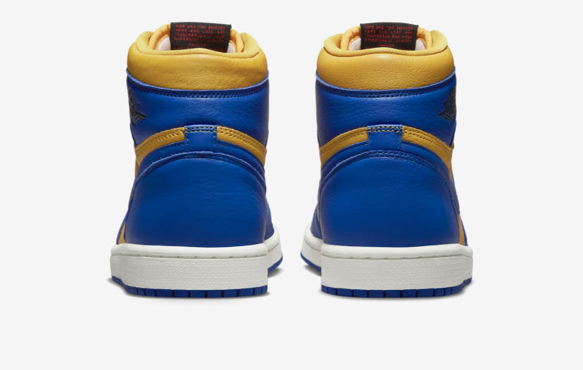 Air Jordan 1 Game Royal and Varsity Maize (w)  shoe collectible - Main Image 4