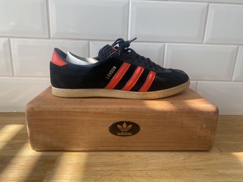 Nike Air Jordan 1 Low „Black Toe“