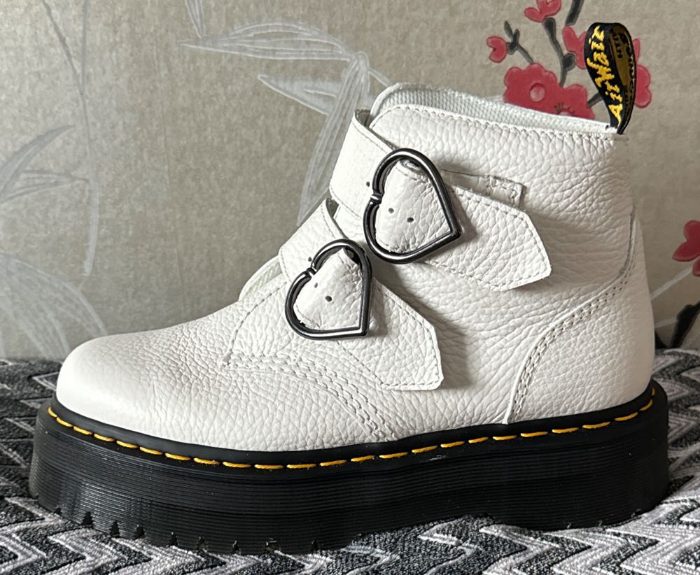 Nike Kyrie Low 4 'Keep Sue Fresh'