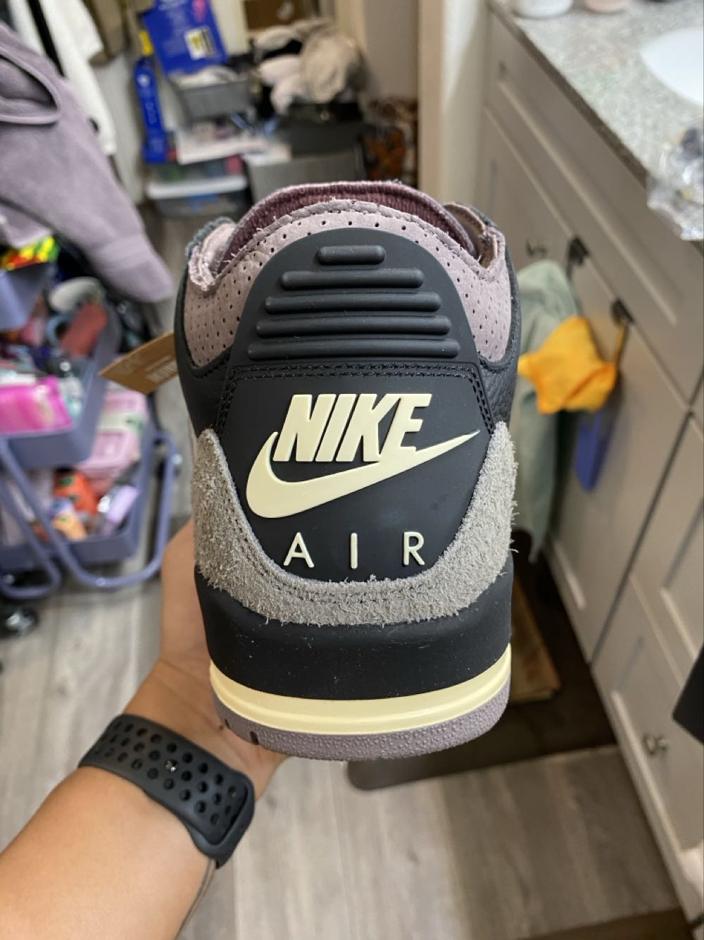 Jordan 3 A Ma Maniére While You Were Sleeping (Women’s) - Jordan shoe collectible [Barcode 197599889571] - Main Image 2