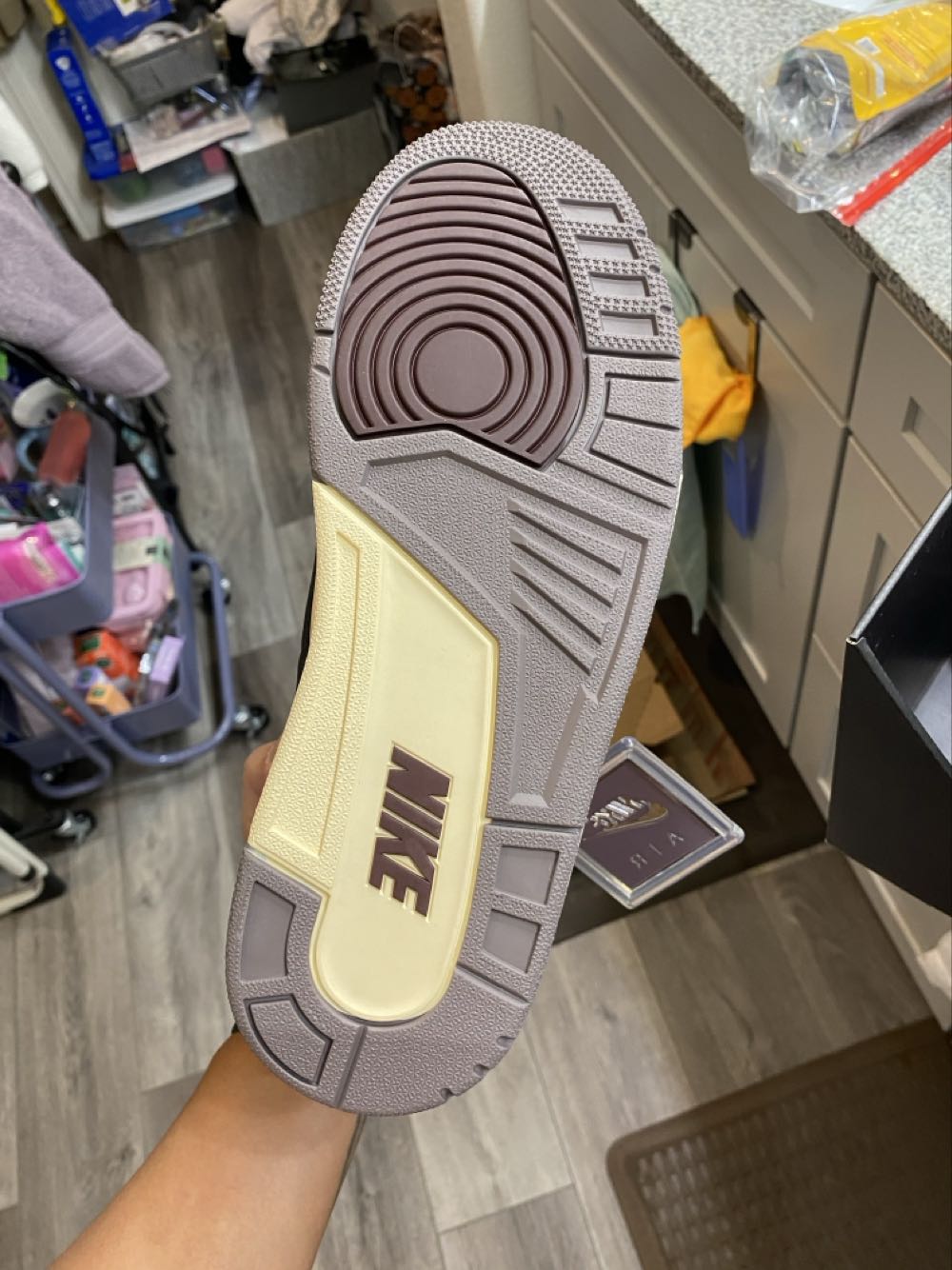 Jordan 3 A Ma Maniére While You Were Sleeping (Women’s) - Jordan shoe collectible [Barcode 197599889571] - Main Image 3