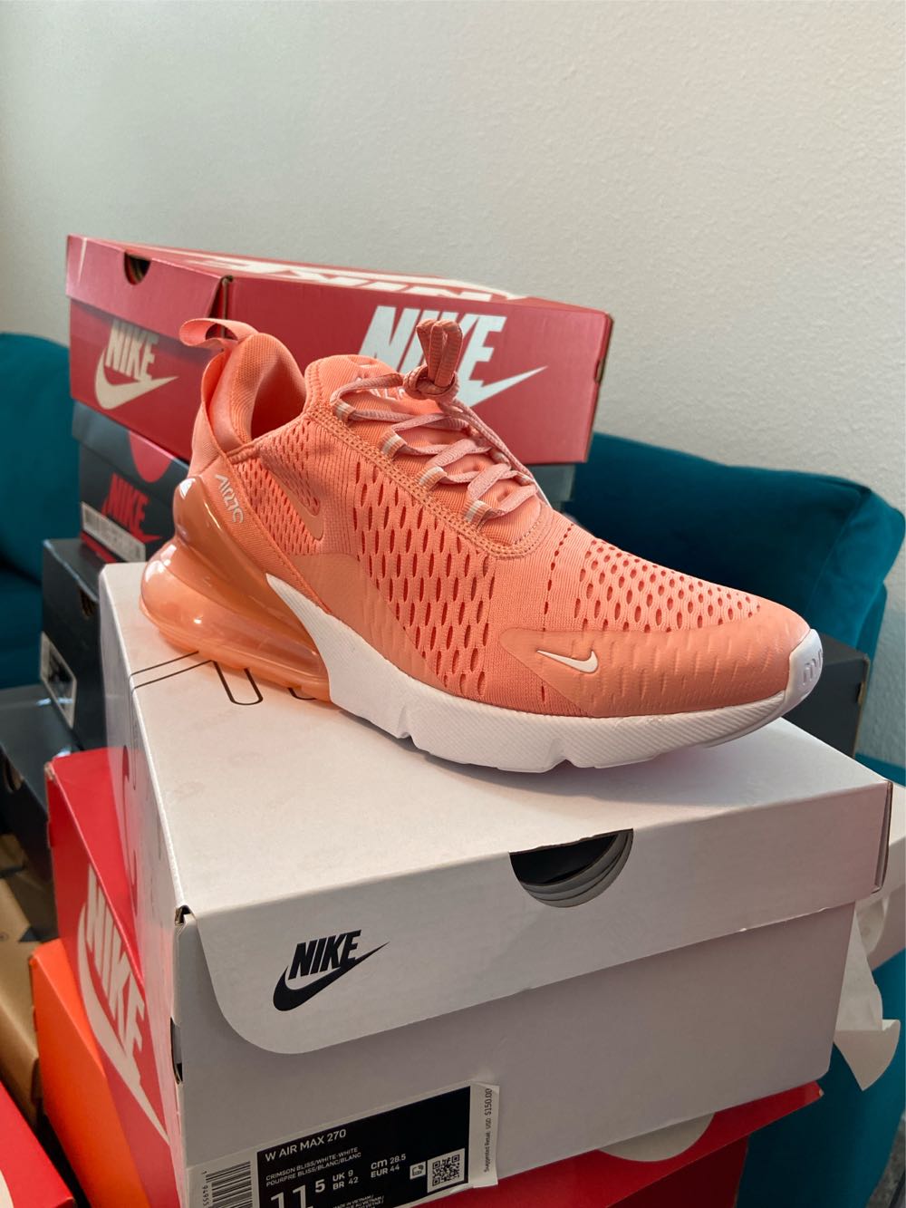 Nike dunk low familia first avenue special edition