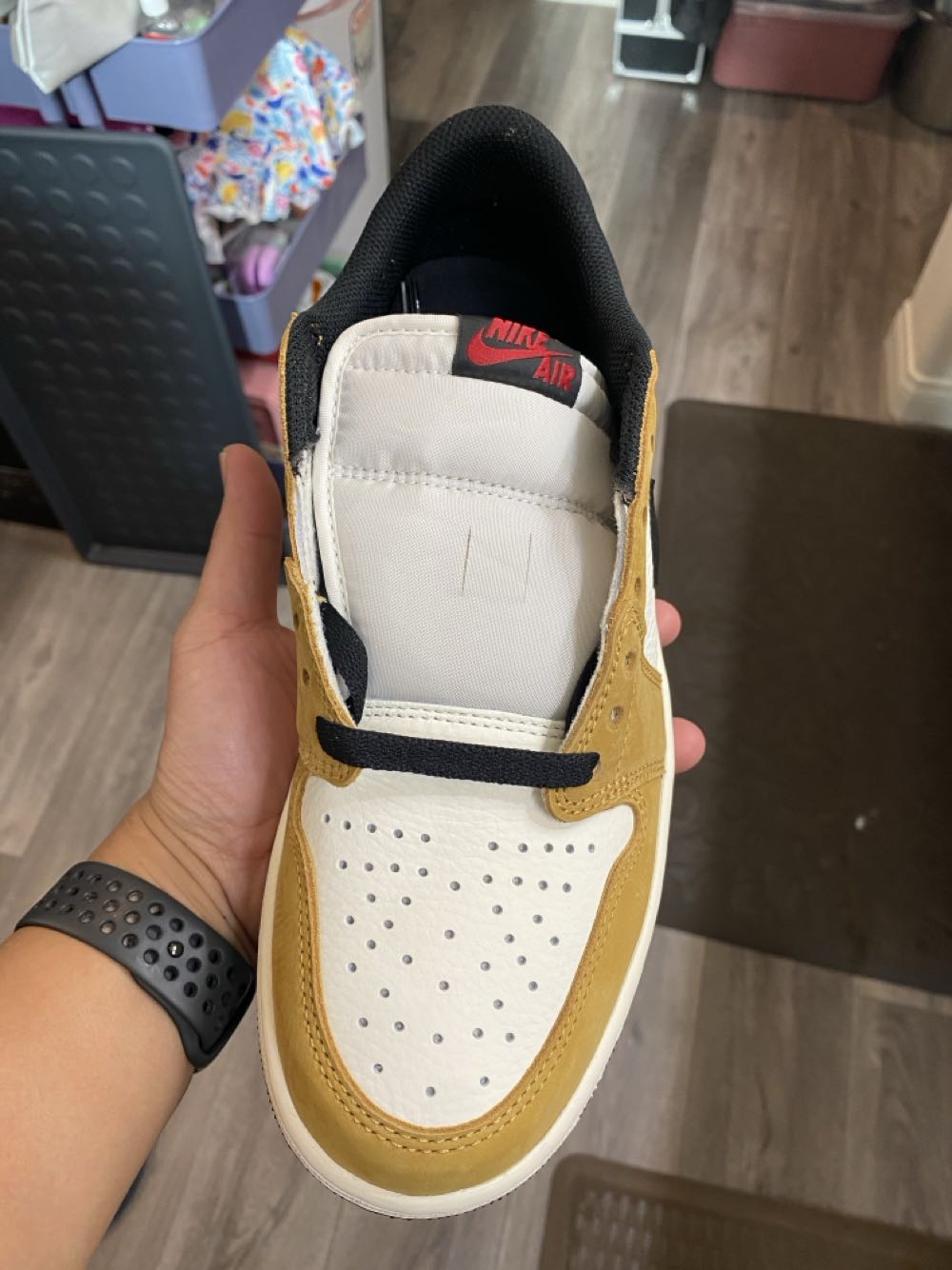 Nike Air Jordan 1 Low Og Shoes Rookie Of The Year Cz0790 107 Men’s New In Hand  shoe collectible [Barcode 197859504961] - Main Image 2