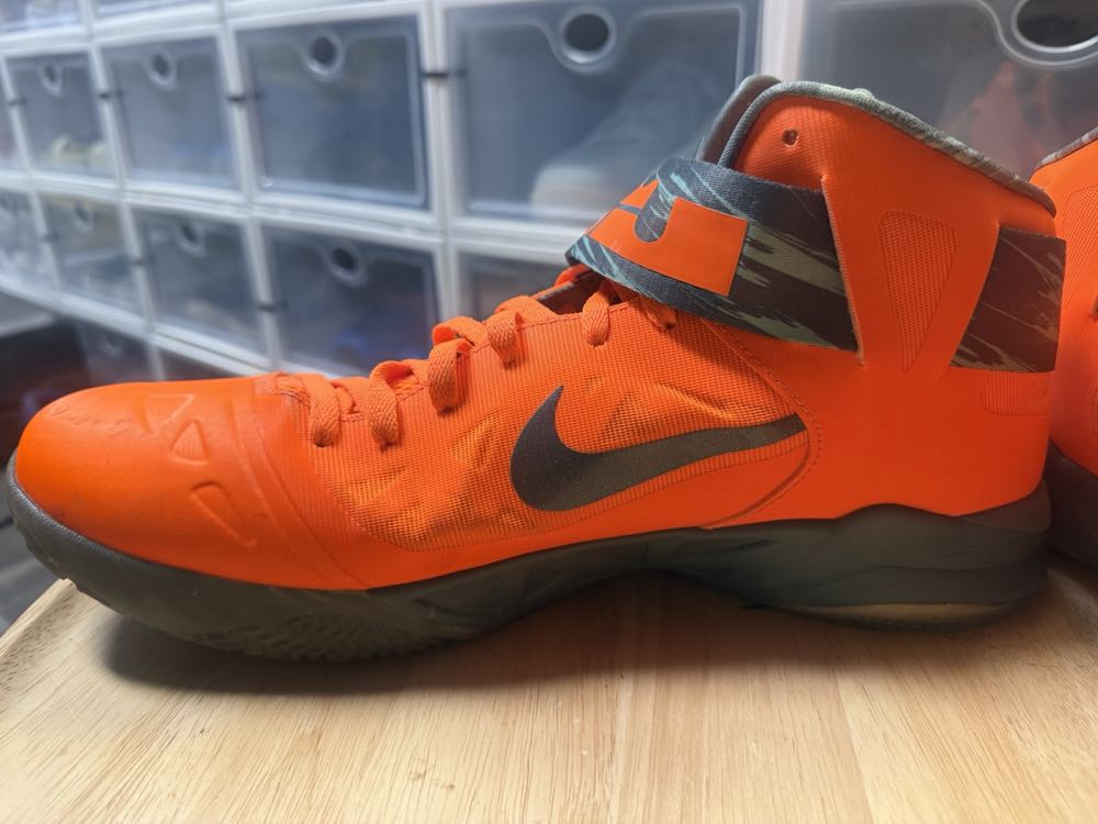 Nike Zoom LeBron Soldier 6 in the “Total Orange” Size 14 - Nike shoe collectible - Main Image 3