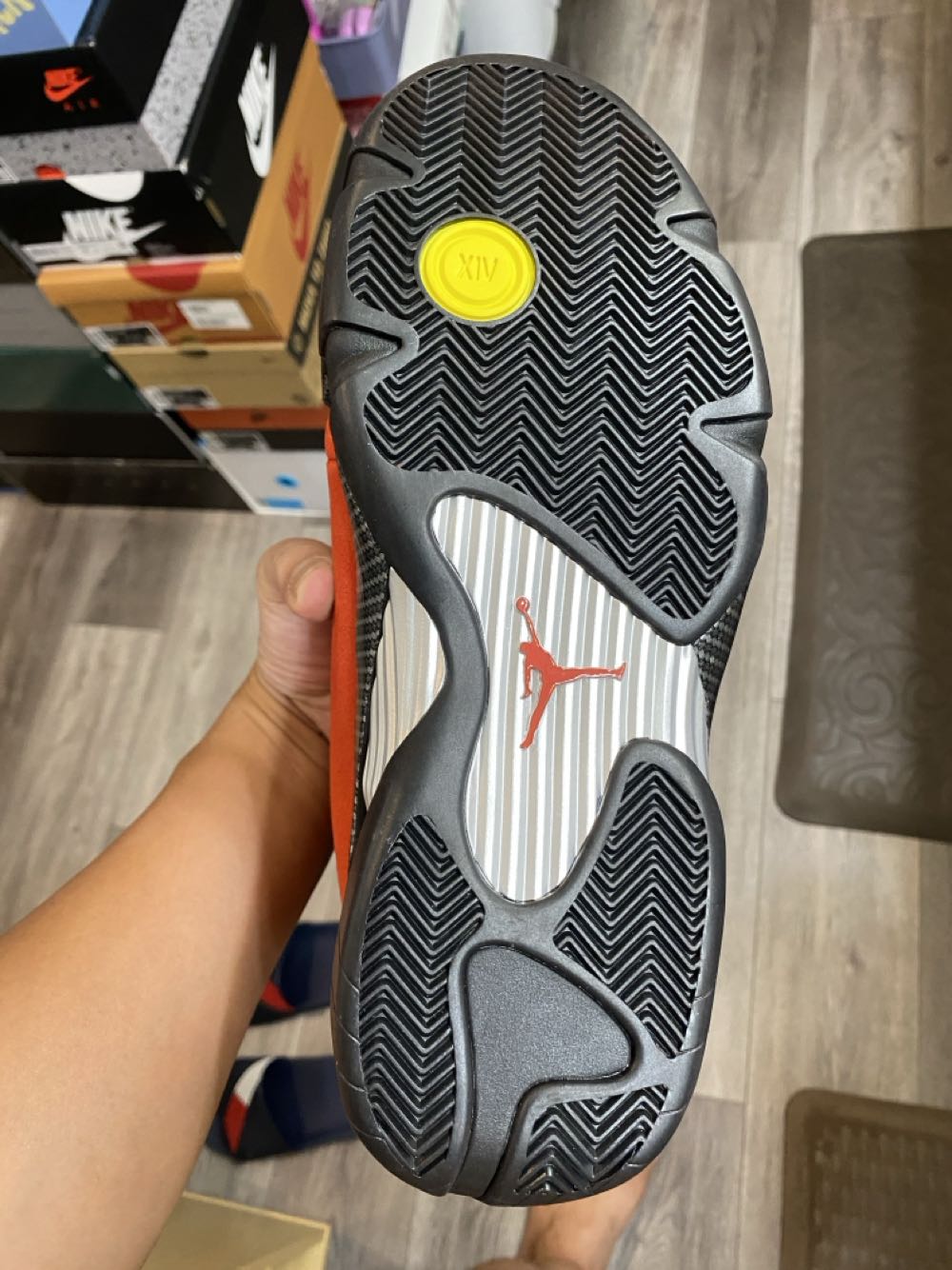 Air Jordan 14 Retro Size 9.5 Ferrari  shoe collectible [Barcode 197863997902] - Main Image 3