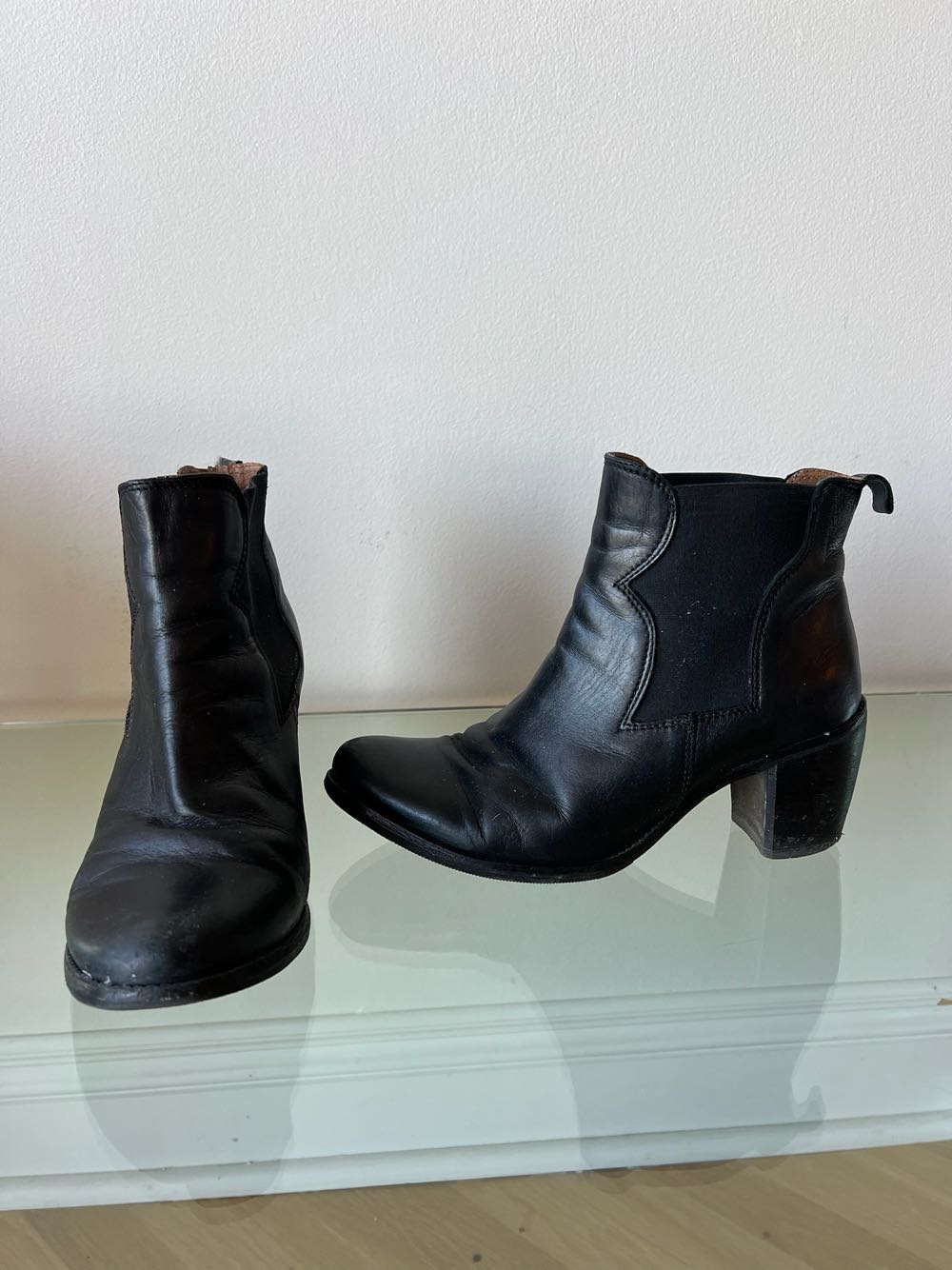 Adidas Mens Yeezy Boost 350 V2 Lace Up Sneakers Shoes Casual Grey Size 7.5 M