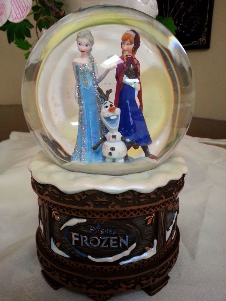 Frozen Snow Globe  snow globe collectible [Barcode 464475613583] - Main Image 1