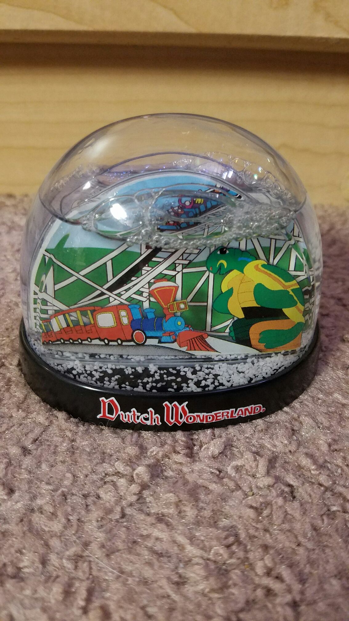 Dutch Wonderland  snow globe collectible [Barcode 15172884] - Main Image 2