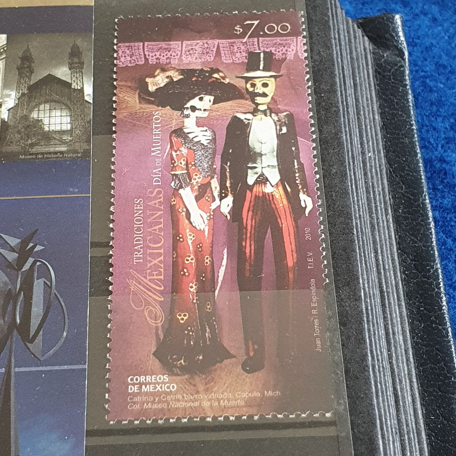 Tradiciones Mexicanas Día De Muertos  stamp collectible - Main Image 2