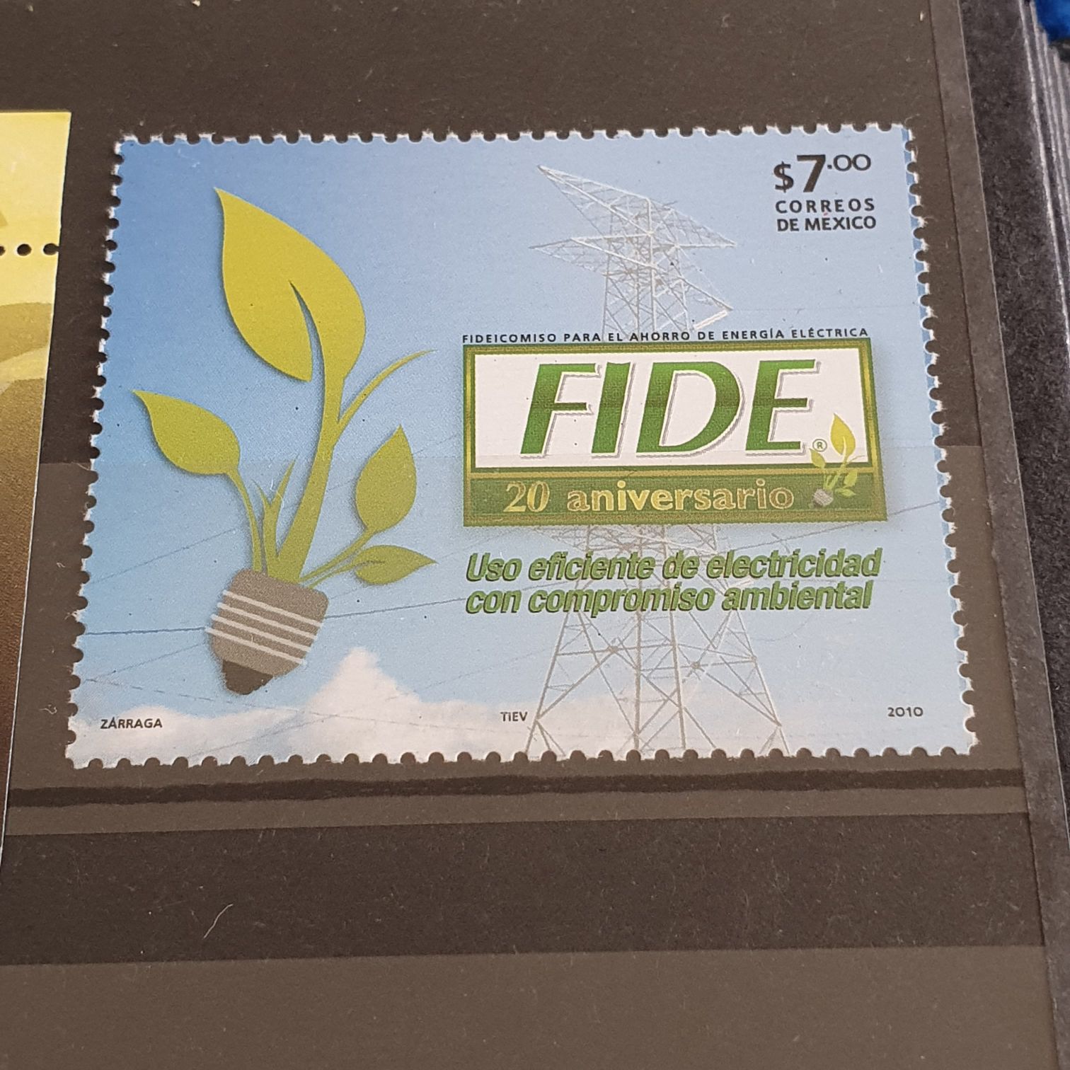 Fide 20 Aniversario  stamp collectible - Main Image 2