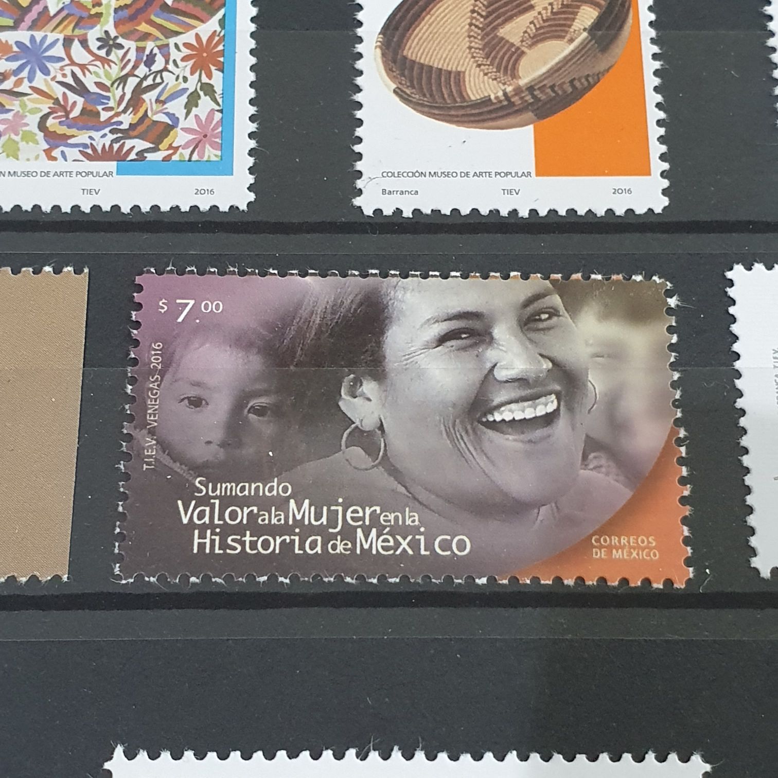 Sumando Valor A La Mujer En La Historia De México  stamp collectible - Main Image 2