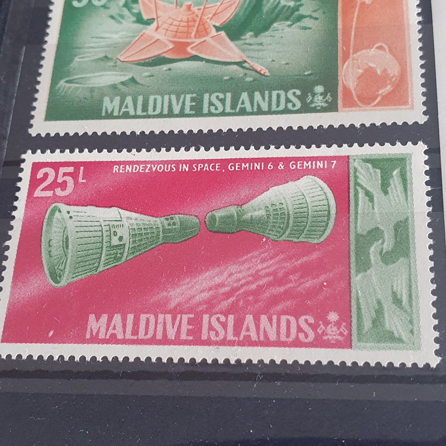 Rendezvous In Space  stamp collectible - Main Image 2