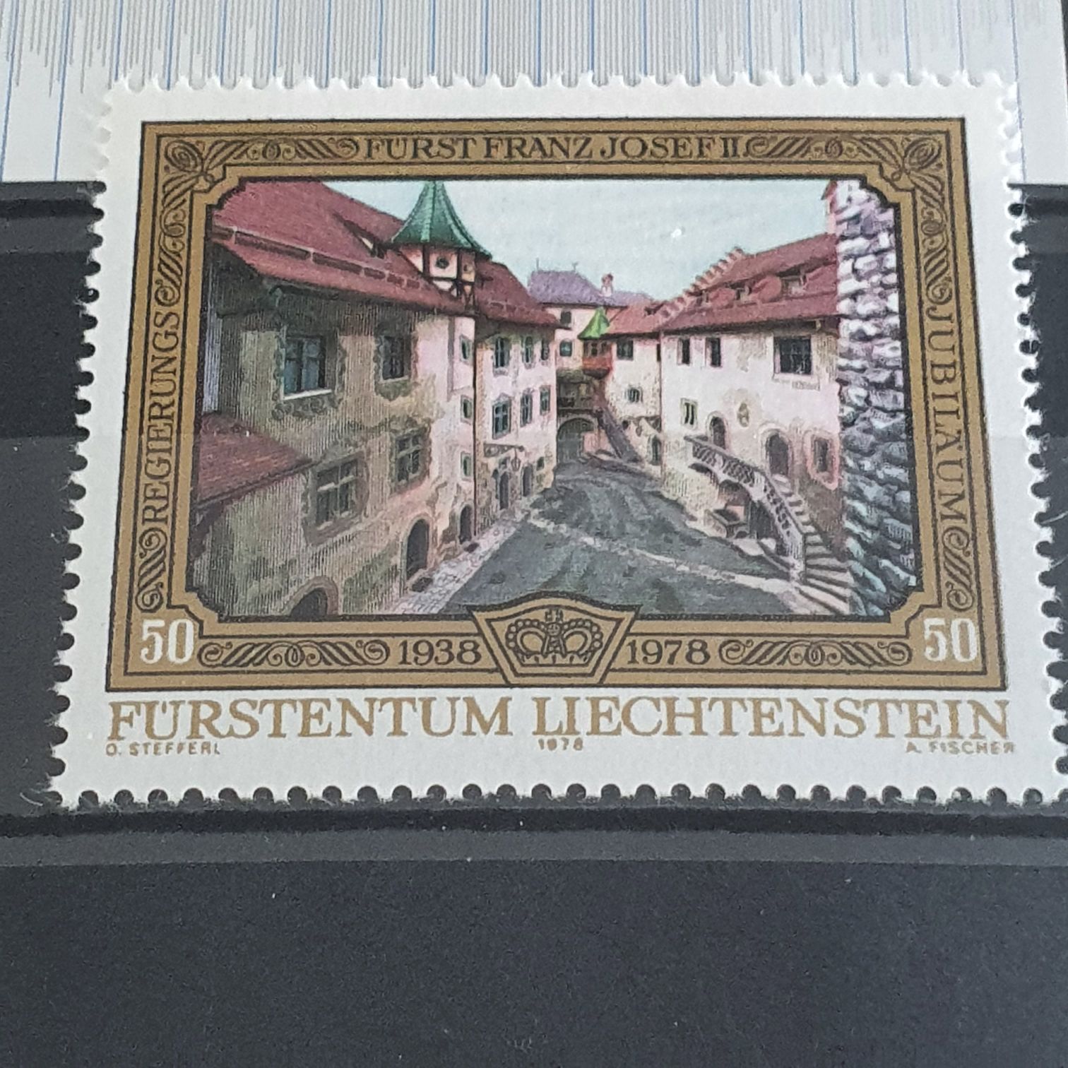 Contemporary Christmas: Snowman With Top Hat