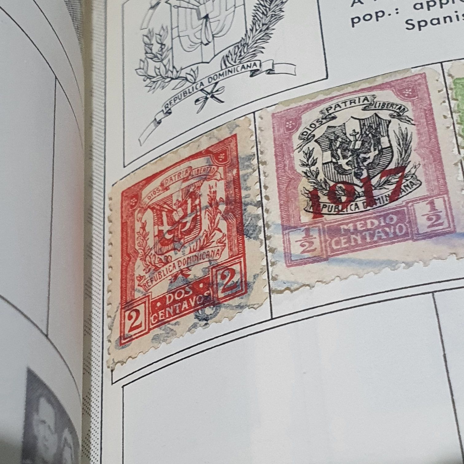 Escudo República Dominicana  stamp collectible - Main Image 2