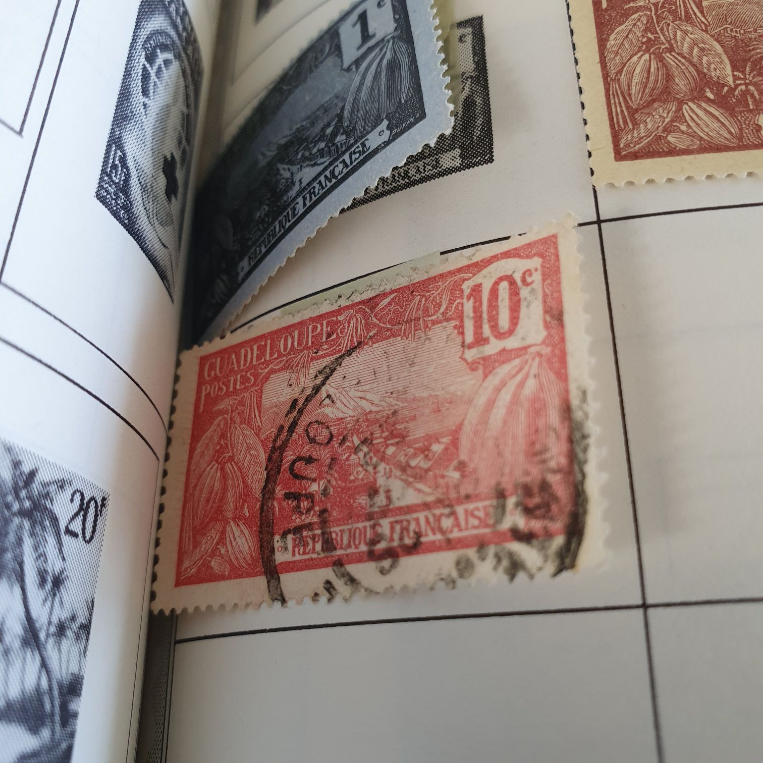 Postes  stamp collectible - Main Image 2