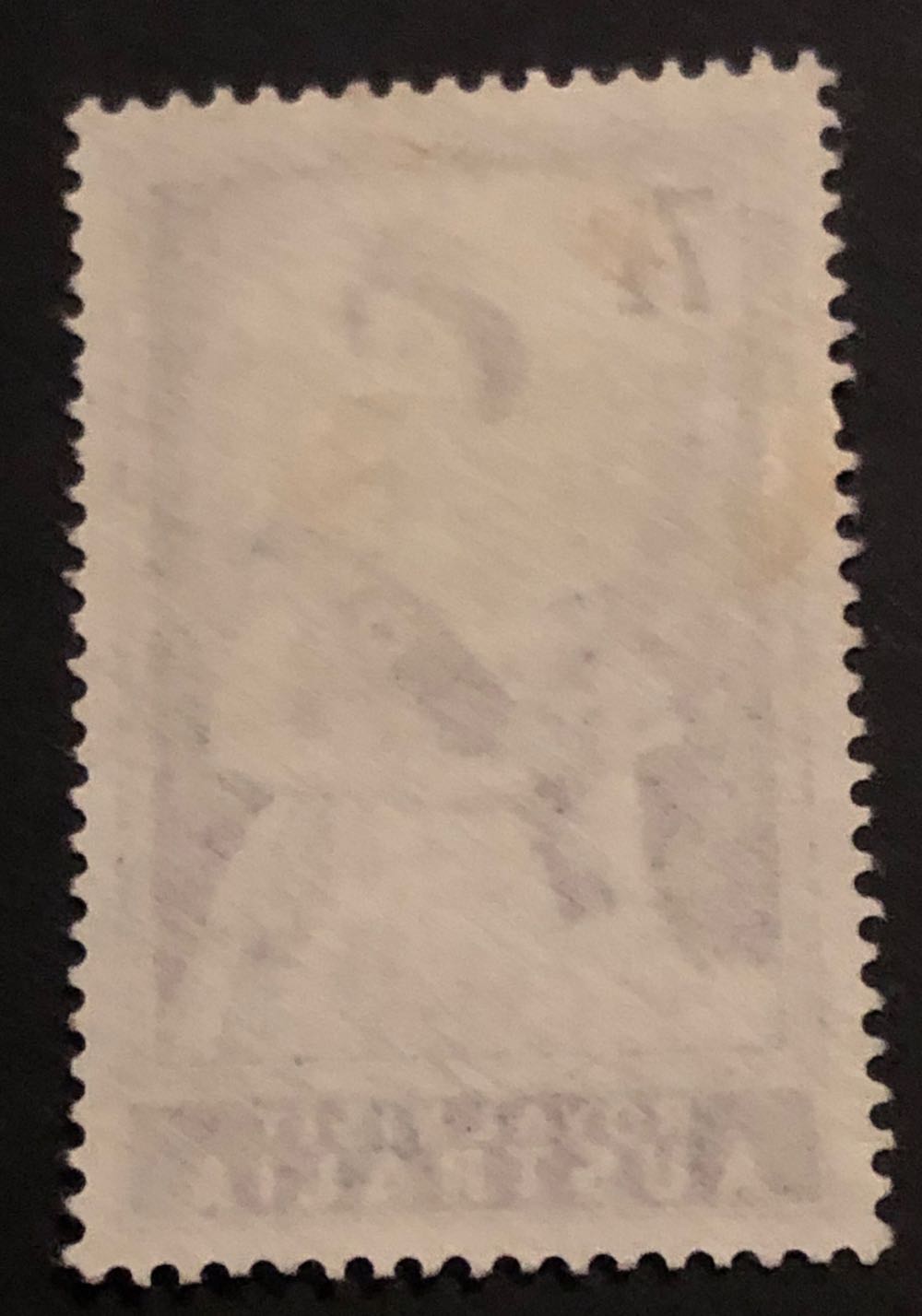 304.  7 ½d Purple QEII  stamp collectible - Main Image 2