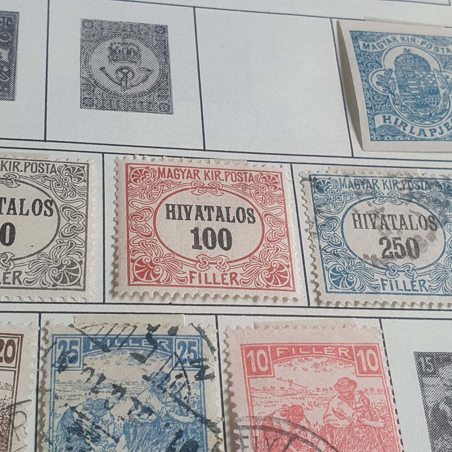Hivatalos  stamp collectible - Main Image 2