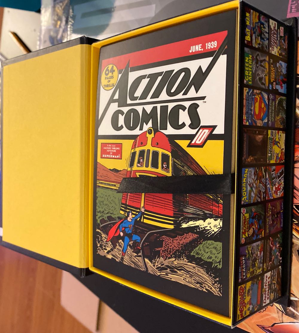 The Art Of Vintage Dc Comics  stamp collectible [Barcode 9780811876506] - Main Image 3