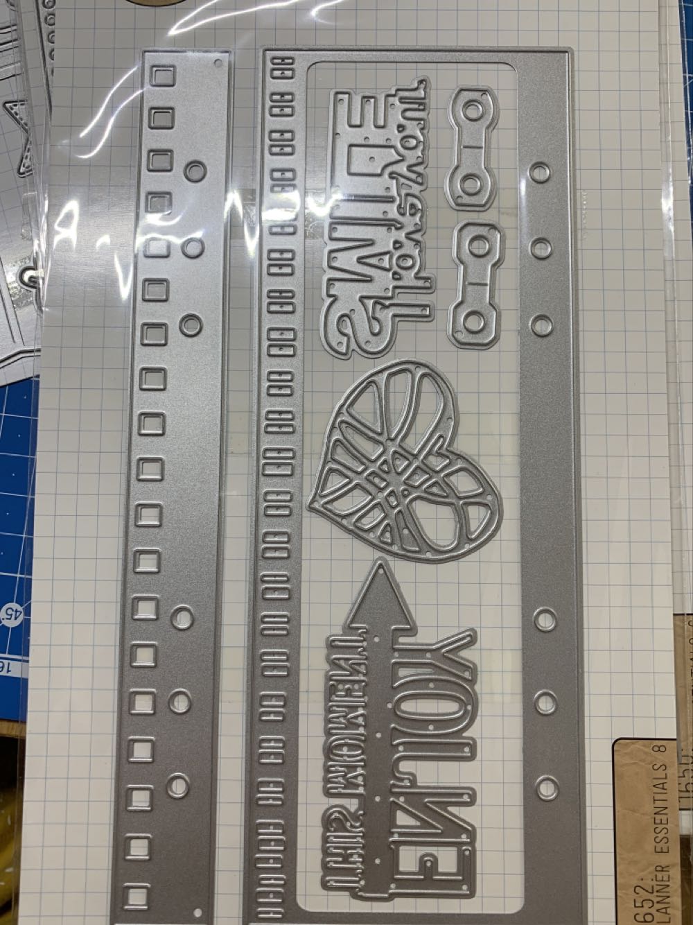 Elizabeth Craft Designs Elizabeth Craft Metal Die-planner Essentials 8 Silver  stamp collectible [Barcode 810003530936] - Main Image 2