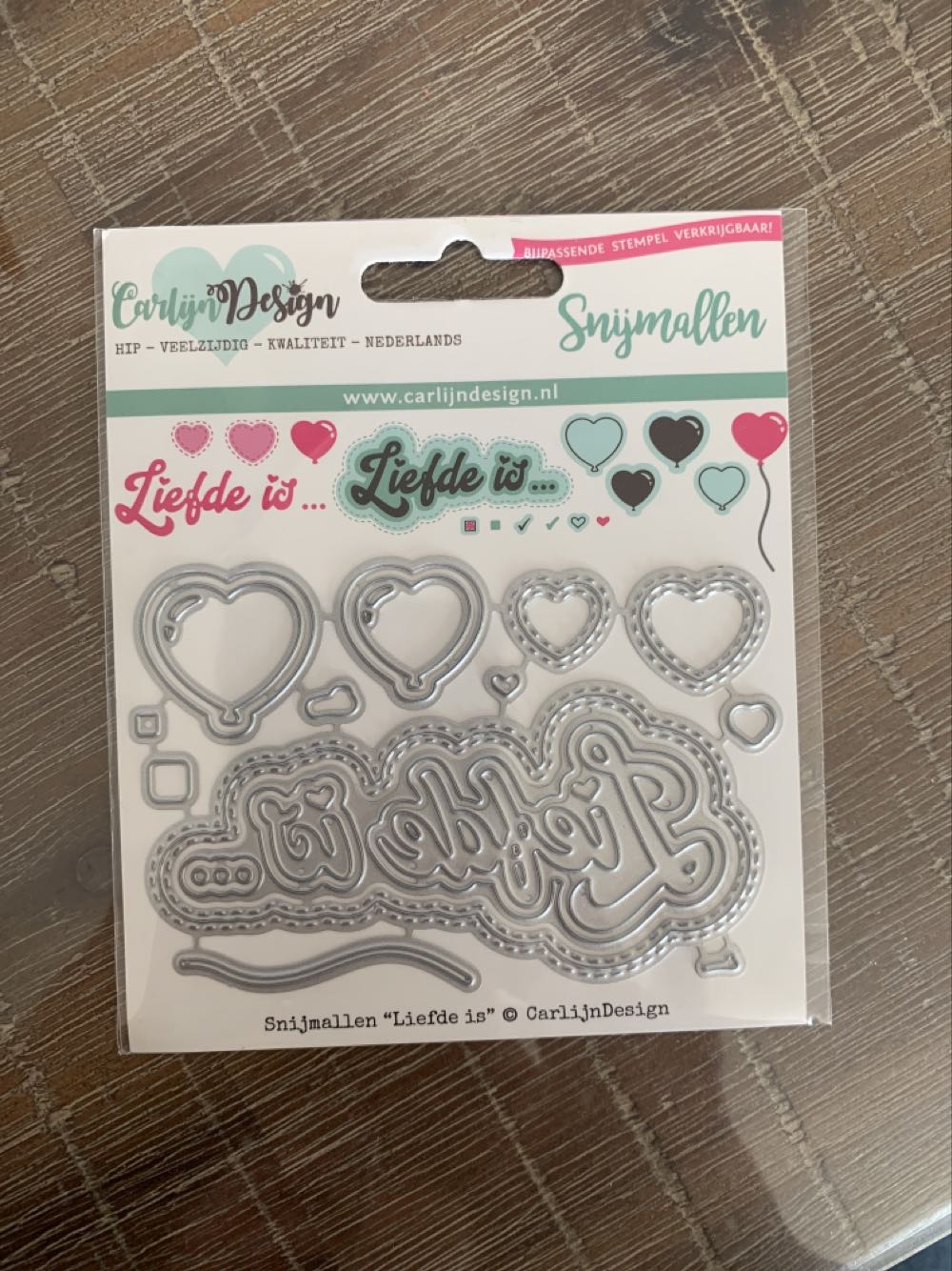 Traditional Christmas: Virgin And Child