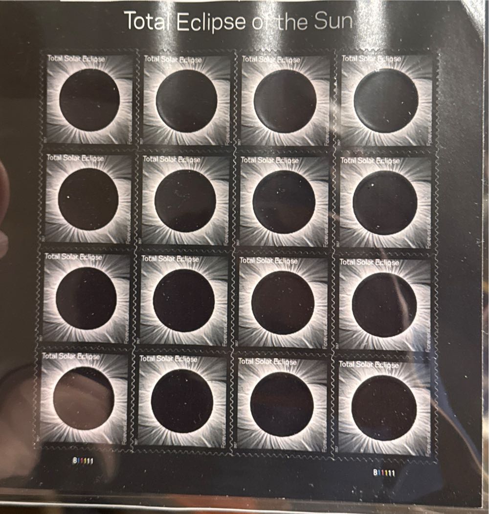 Total Eclipse of the Sun  stamp collectible - Main Image 2