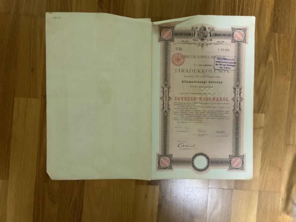 Traditional Christmas: Madonna And Child